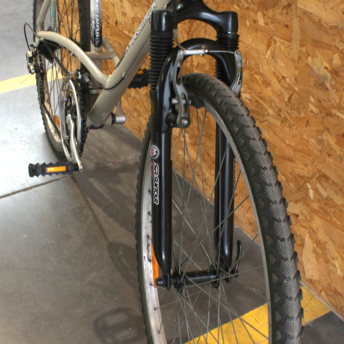 Vélo VTC Decathlon Trail Triban 3 - État correct - Photo 4